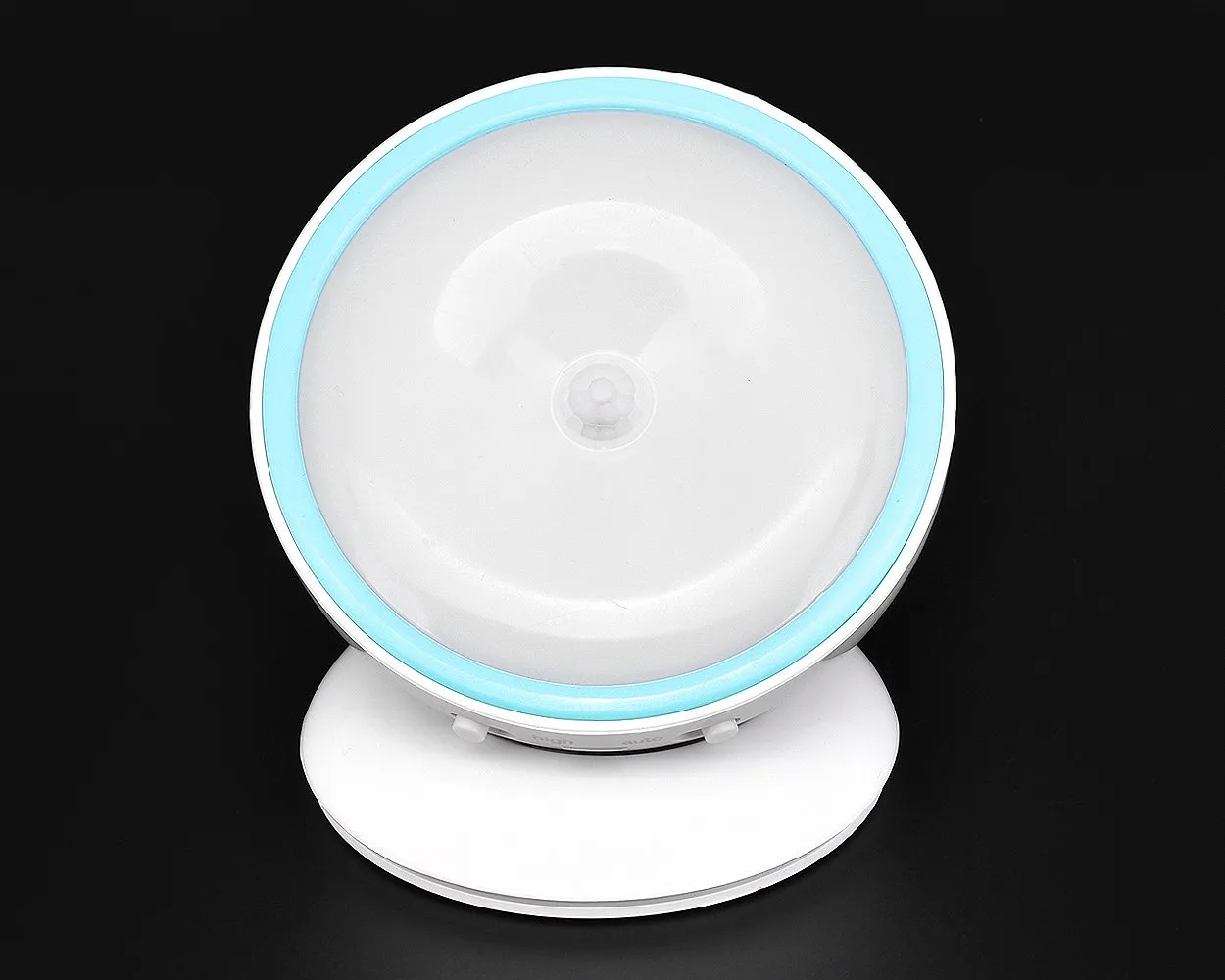 360 Rotating LED Light with Motion Sensor and Magnet Base