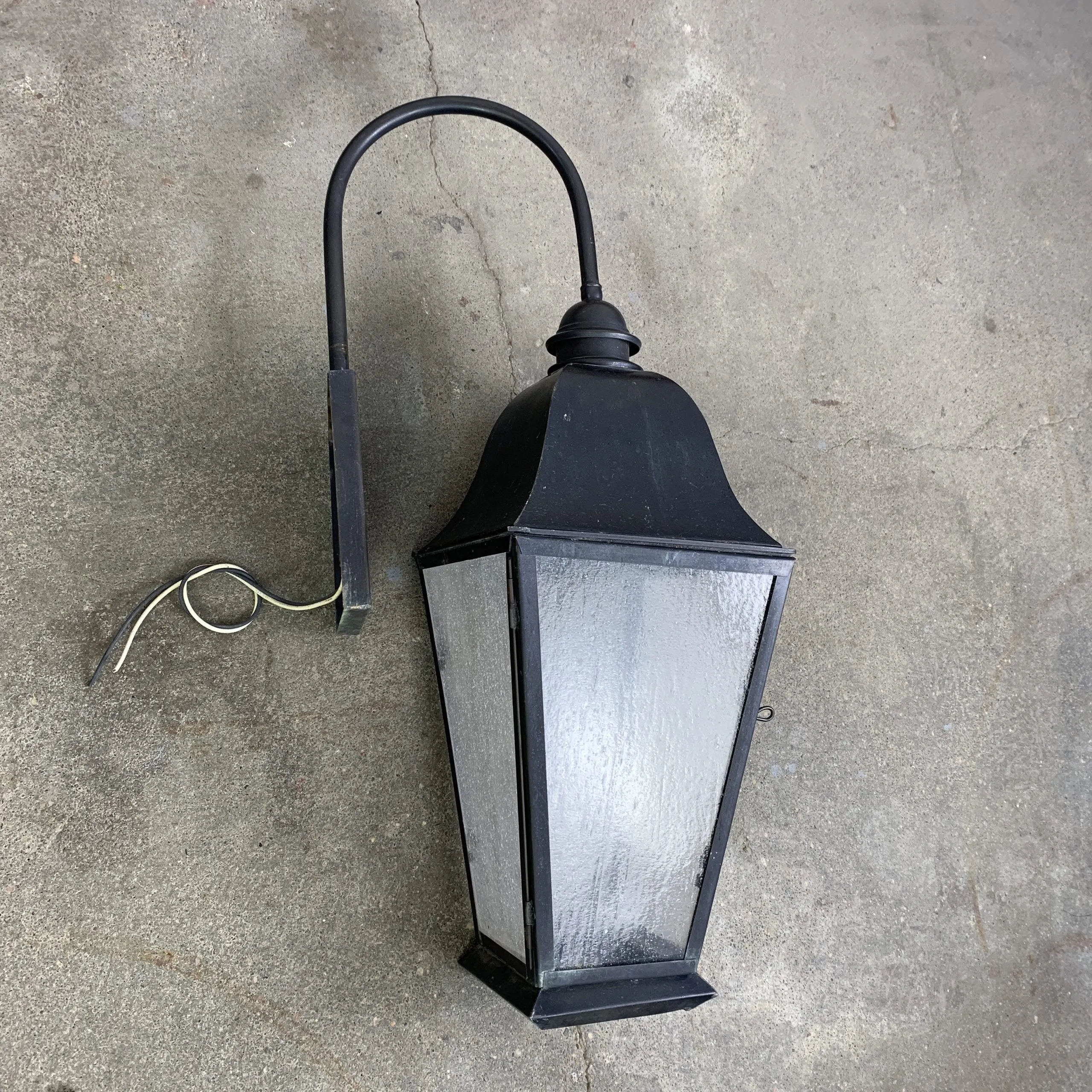 Exterior Wall Sconce Light, Wavy Glass, Traditional
