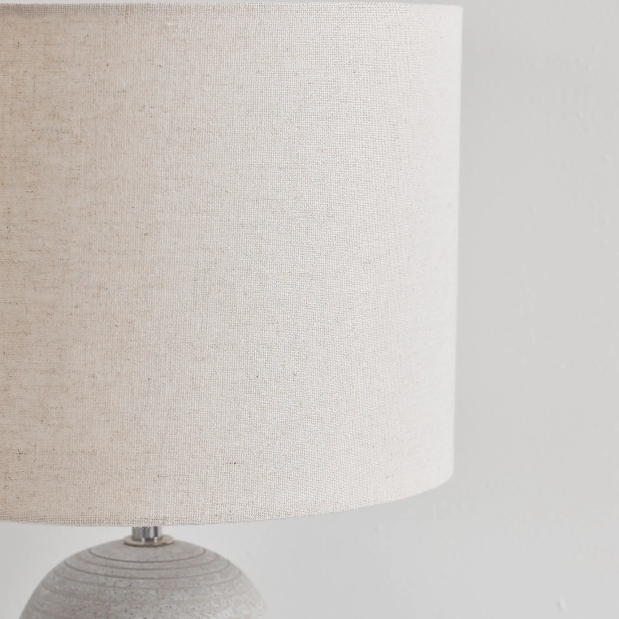 Linus Table Lamp - Concrete/Linen - 36cm