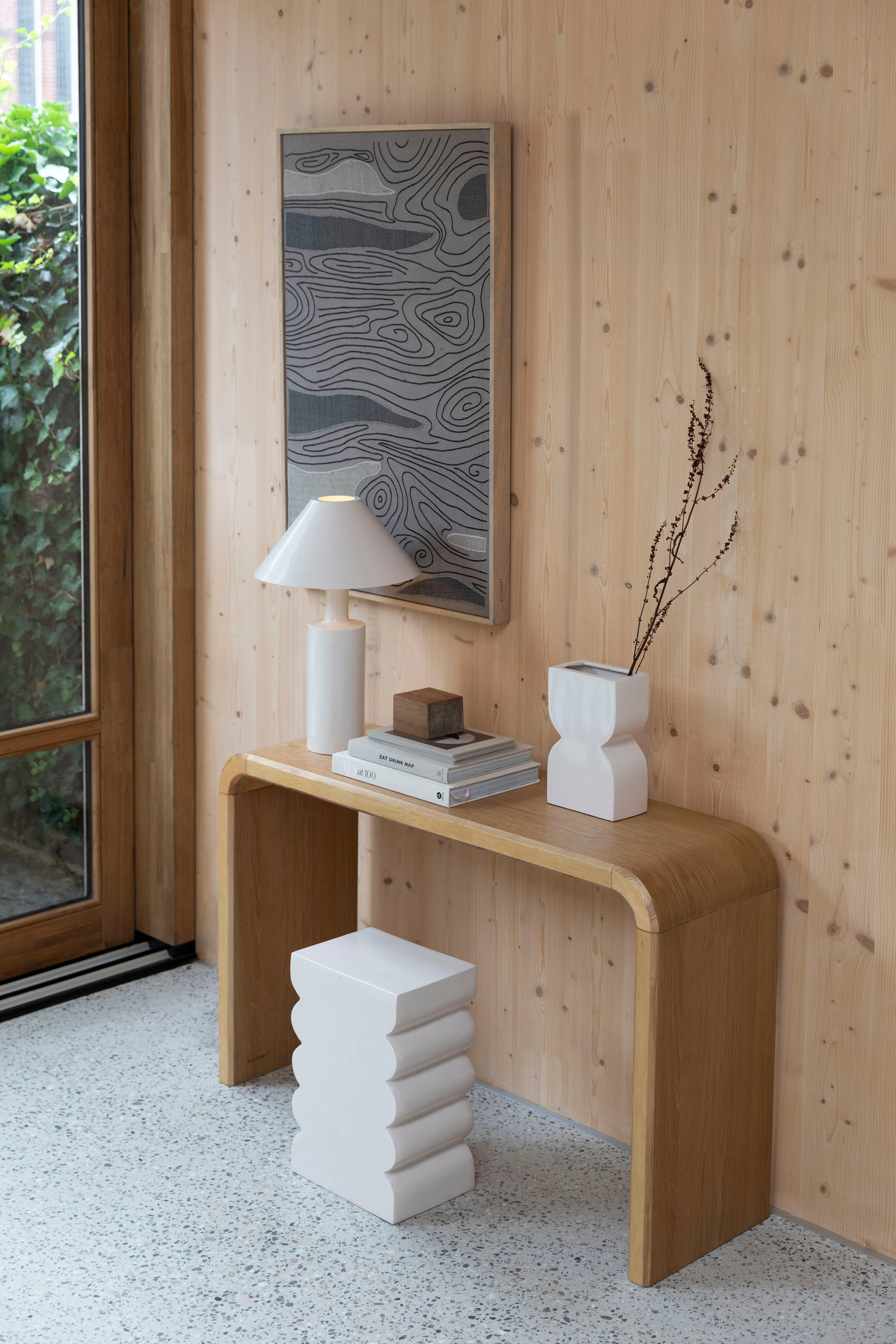 Wonders Shiny Table Lamp
