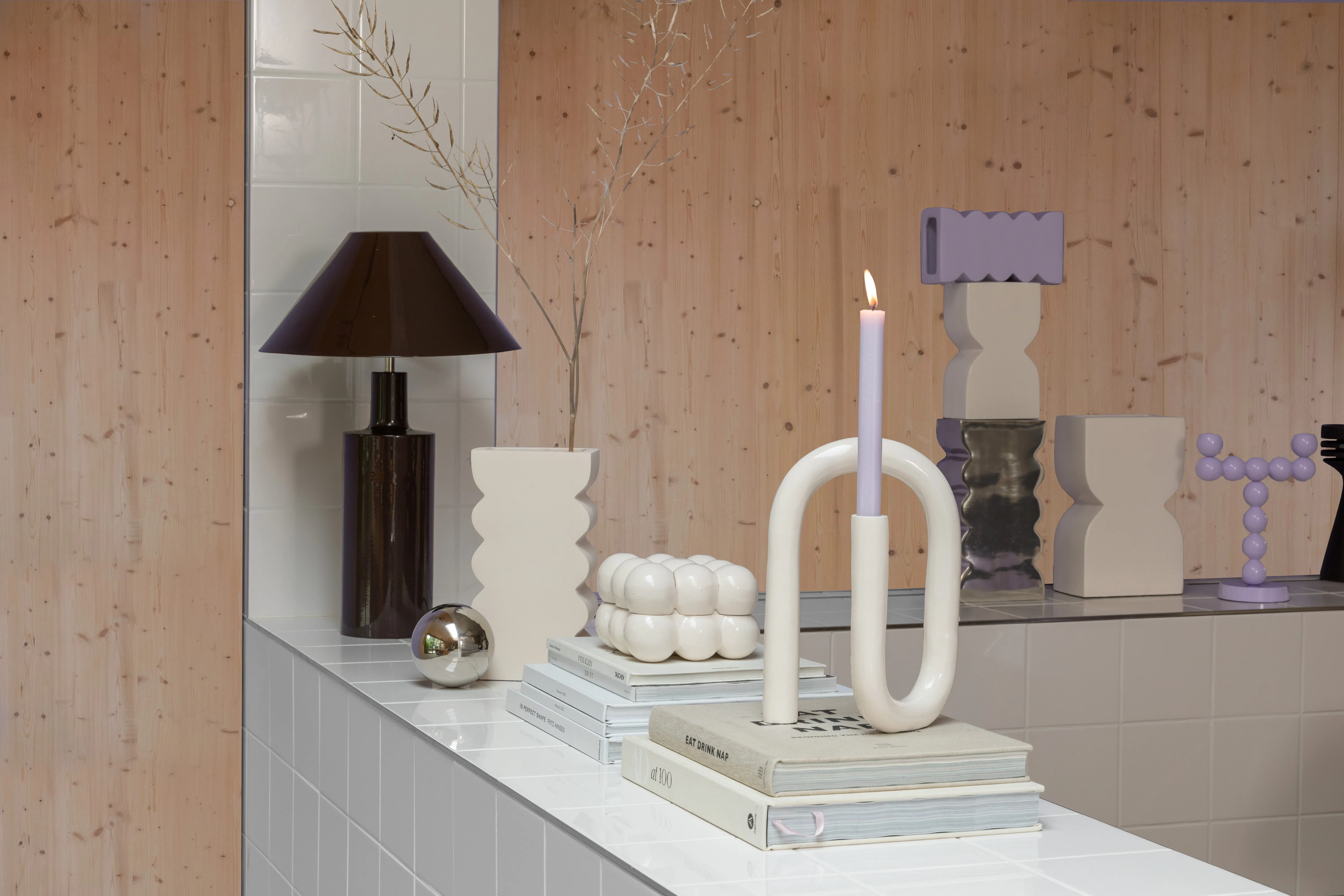 Wonders Shiny Table Lamp