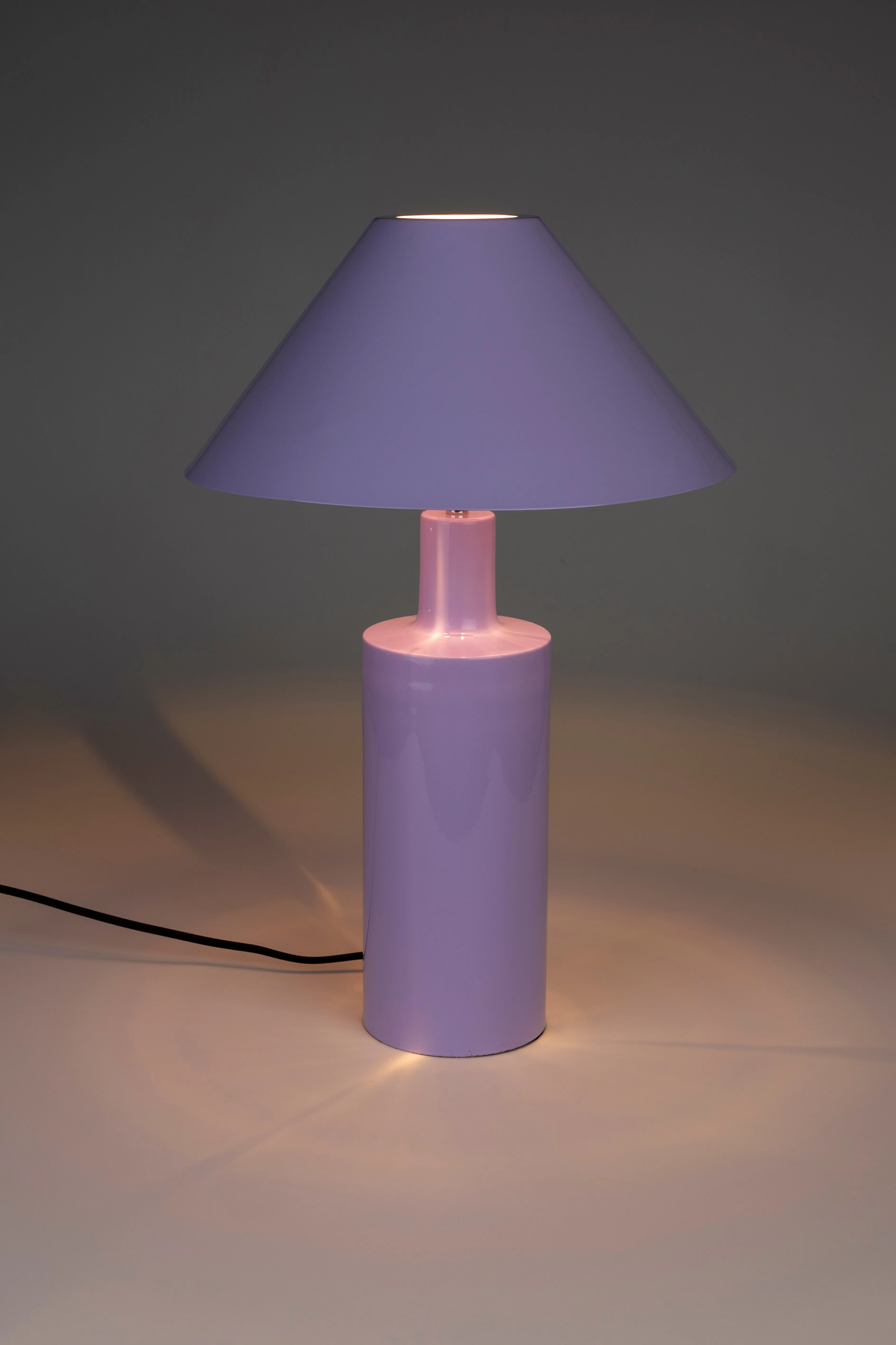 Wonders Shiny Table Lamp