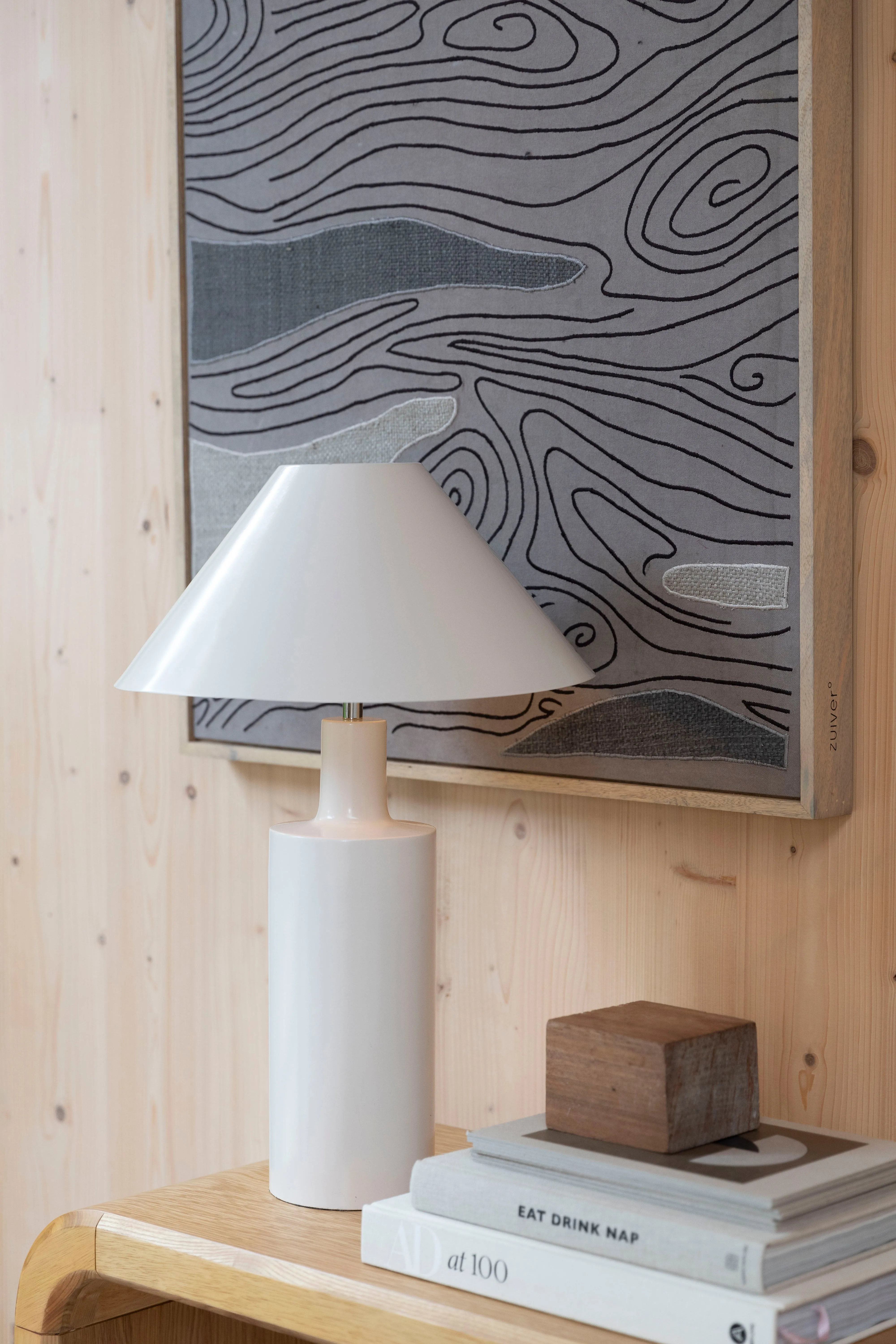 Wonders Shiny Table Lamp