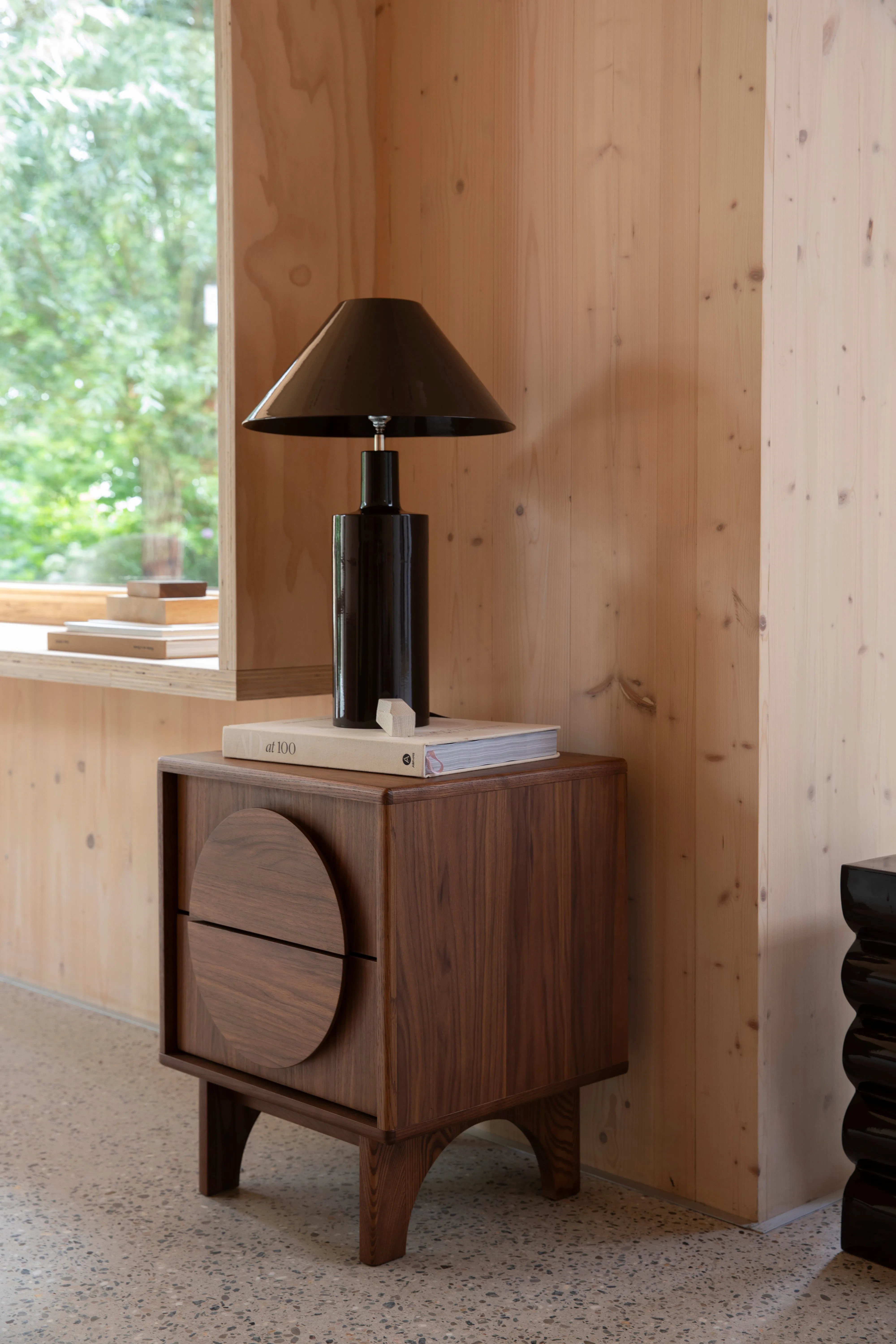 Wonders Shiny Table Lamp